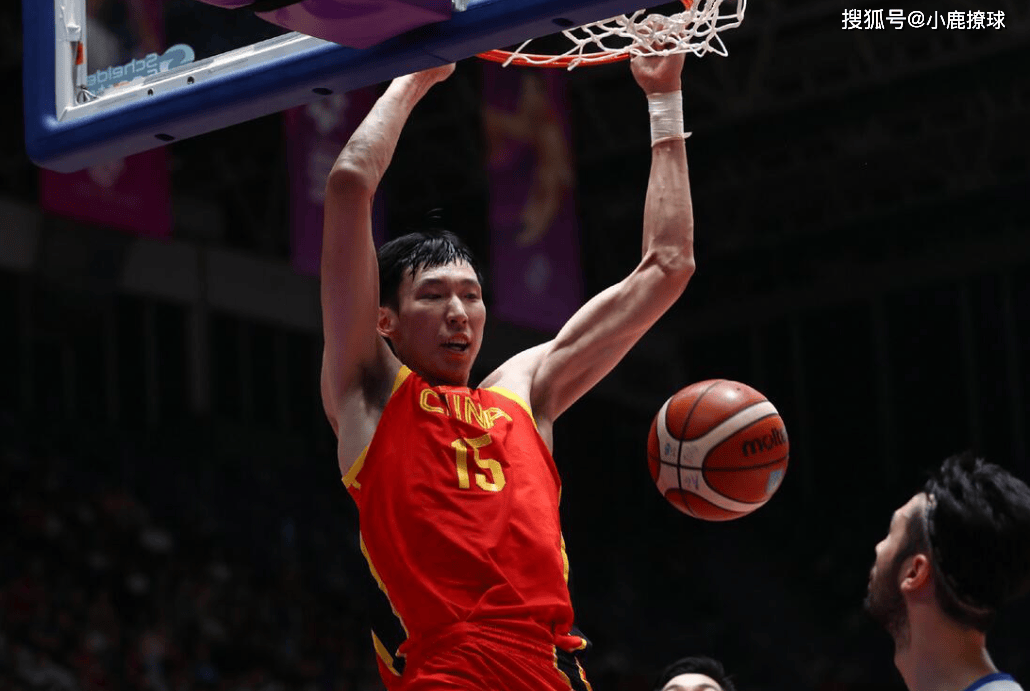 中国男篮NBA夏联集锦周琦17分9板，中国男篮胜黄蜂(周琦nba数据统计)